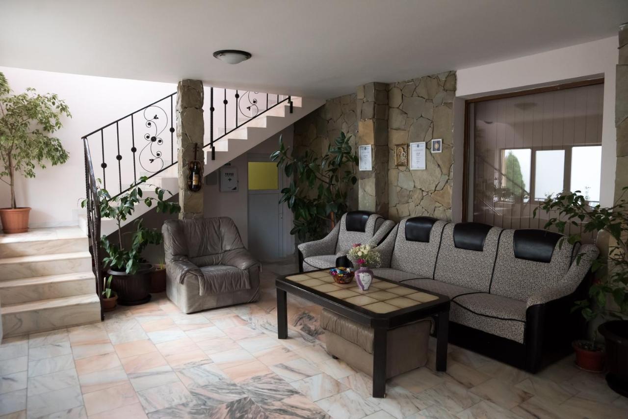 Step Inn Alba Iulia Exterior photo