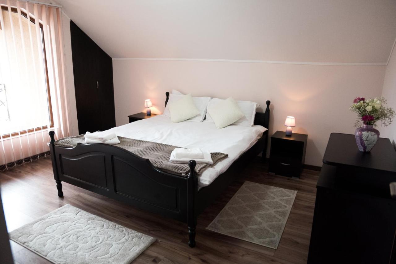 Step Inn Alba Iulia Exterior photo